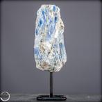 Natuurlijke kyaniet op standaard uit Brazilië – expressieve