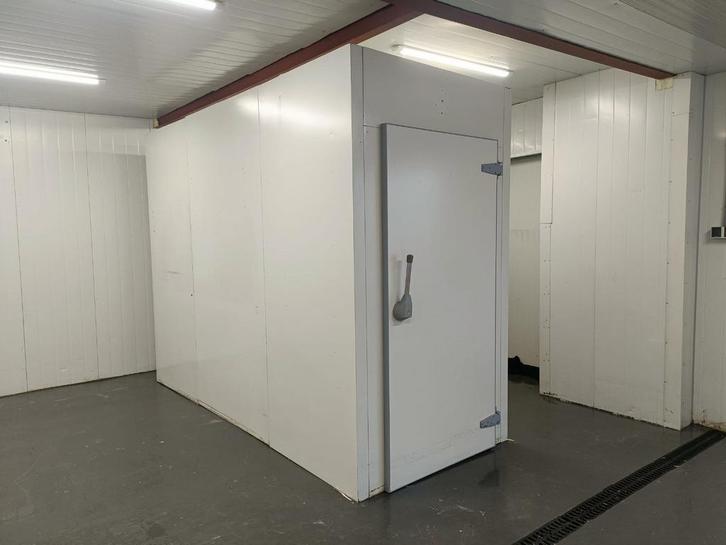 Koelcel 136 x 316 x 248 cm, Zakelijke goederen, Horeca | Keukenapparatuur, Koelen en Vriezen