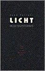 Licht in de duisternis 9789021587646 J. Tarrant, Boeken, Verzenden, Gelezen, J. Tarrant