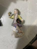 Meissen - Figuur - Young Boy with bunch of flowers and hat -, Antiek en Kunst