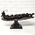 Beeld, ‘cowboy drijft vee’ - 32 cm - Gepatineerd brons