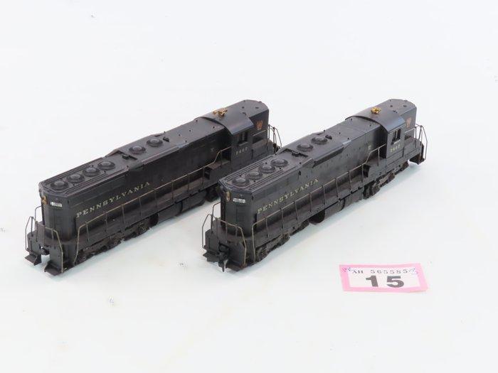 Athearn H0 - 3804 - Diesellocomotief (1) - 2x SD9 (1 dummy), Hobby en Vrije tijd, Modeltreinen | H0