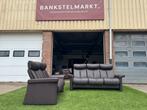 STRESSLESS Legend  bankstel bruin leer design  banken, Huis en Inrichting, Banken | Bankstellen, Design, Rechte bank, Vierpersoons of meer