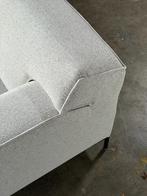 Design on Stock Bloq + Hocker | Lichtgrijs (NIEUWSTAAT), 250 tot 300 cm, Ophalen of Verzenden, Zo goed als nieuw, Bank Hoekbank Bankstel Bankje Loungebank Banken Chaise Lounge 