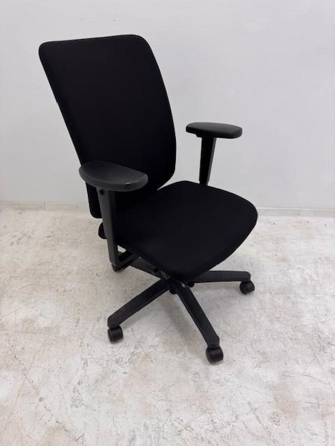 Konig + Neurath Jet JPBDH218 bureaustoel zwart stof, Zakelijke goederen, Kantoor en Winkelinrichting | Kantoormeubilair en Inrichting