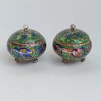Prachtig duo van pillendoosjes in sterling zilver 925. -, Antiek en Kunst