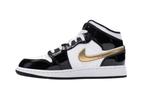 Jordan 1 Mid Patent Black White Gold (GS) - Maat 38, Kleding | Dames, Schoenen, Air Jordan, Nieuw, Ophalen of Verzenden, Sneakers of Gympen