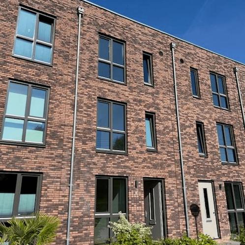 Huurhuis met 4 slaapkamers en tuin in Arnhem, Huizen en Kamers, Huizen te huur, Direct bij eigenaar, Gelderland, (Studenten)kamer