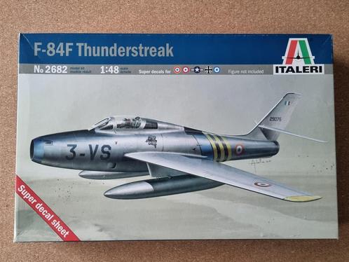 Italeri 2682 F-84F Thunderstreak 1:48, Hobby en Vrije tijd, Modelbouw | Vliegtuigen en Helikopters, Italeri, Verzenden