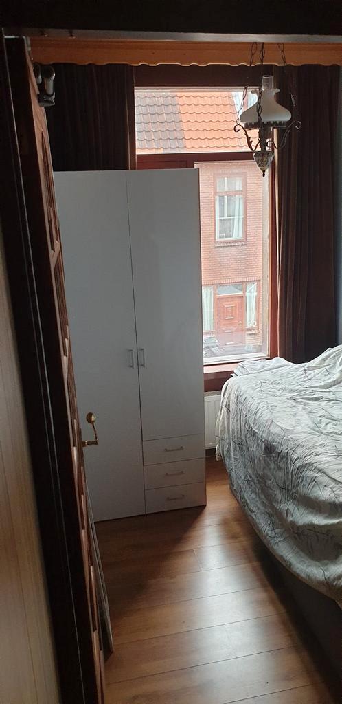 Studio te huur in Vlaardingen - 8 m² - 2 kamer(s) - 2 kamers, Huizen en Kamers, Kamers te huur, Overige regio's