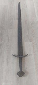 Zeldzaam middeleeuws Oost-Europees zwaard. ijzer Zwaard