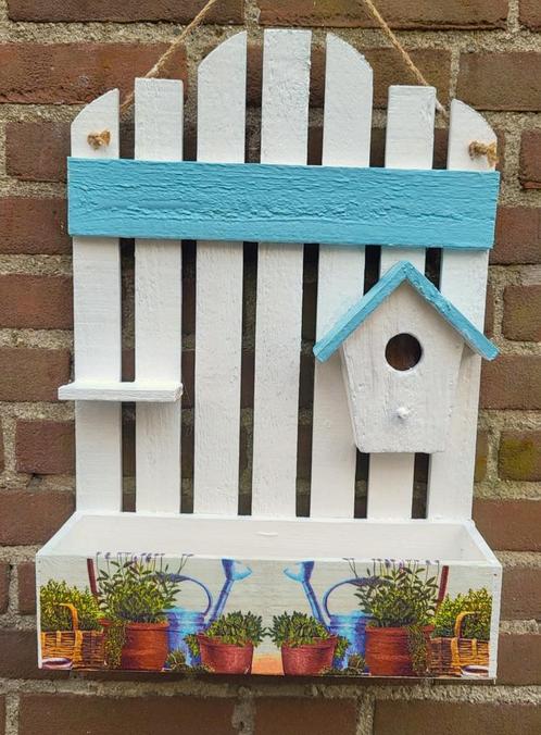Leuke vogelhuisje met decoratie ! NEW !!, Tuin en Terras, Vogelhuisjes en Vogelbaden, Nieuw, Verzenden