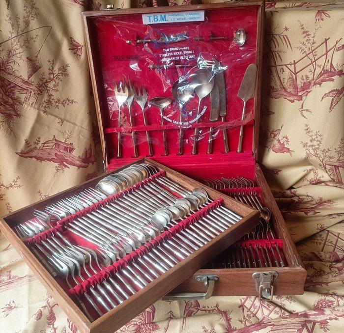 T.B.M - Bestekset voor 12 personen - Brons, Antiek en Kunst, Antiek | Meubels | Tafels