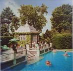 Slim Aarons (1916-2006) - Family pool, Antiek en Kunst