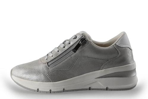 Tamaris Sneakers in maat 37 Zilver | 10% extra korting, Kleding | Dames, Schoenen, Overige kleuren, Zo goed als nieuw, Sneakers of Gympen