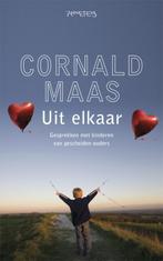 Uit elkaar 9789044616101 Cornald Maas, Boeken, Literatuur, Verzenden, Gelezen, Cornald Maas