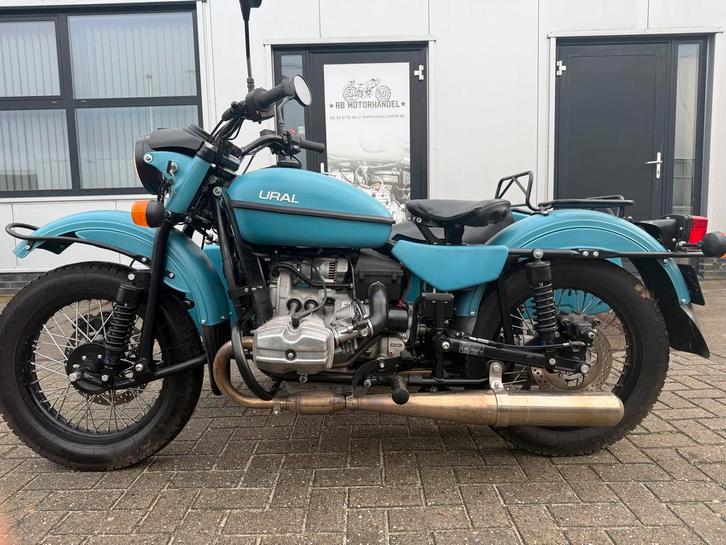 URAL EN DNEPR MOTOREN MET ZIJSPAN, Motoren, Motoren | Zijspanmotoren