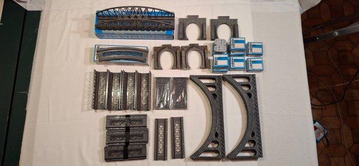 Autre H0 - Modeltrein bouwpakketten (45) - Tunnelingangen en, Hobby en Vrije tijd, Modeltreinen | H0