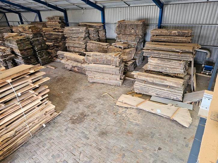 LOODS MOET LEEG ALLES MOET WEG EIKEN SCHAALDELEN ENZ, Doe-het-zelf en Verbouw, Hout en Planken, Nieuw, Ophalen