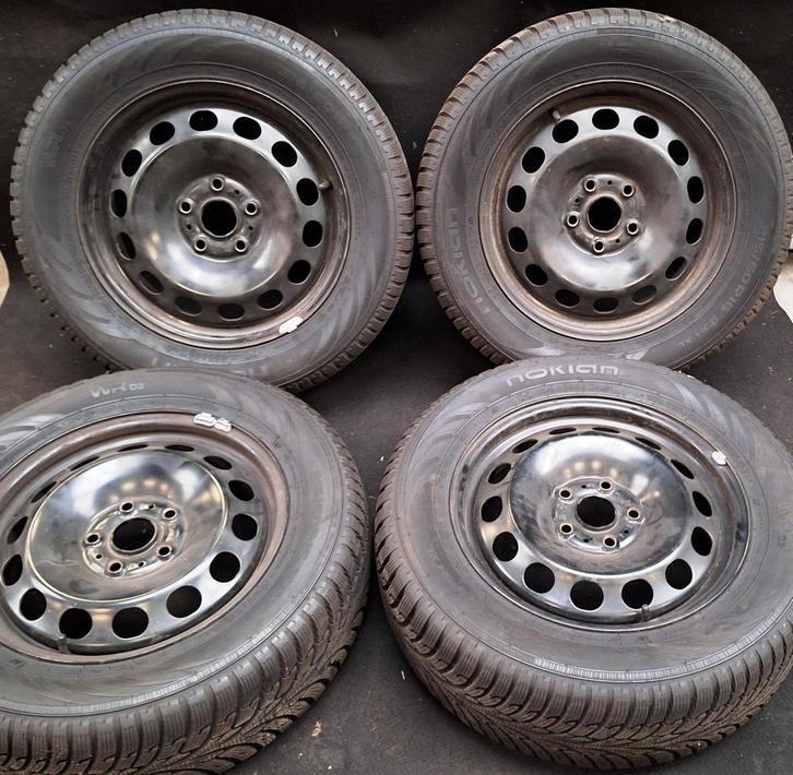 Winterset velgenset winter set Volkswagen 16 Inch Nokian, Auto-onderdelen, Banden en Velgen