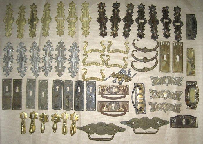 antike Beschläge Schrank Griffe Messing Möbelbeschläge, Antiek en Kunst, Antiek | Speelgoed