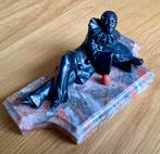 Beeldje - Pierrot met gitaar - Brons, Marmer