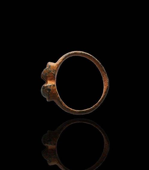 Middeleeuwen, kruisvaardersperiode Brons Een heel mooie ring, Sieraden, Tassen en Uiterlijk, Antieke sieraden