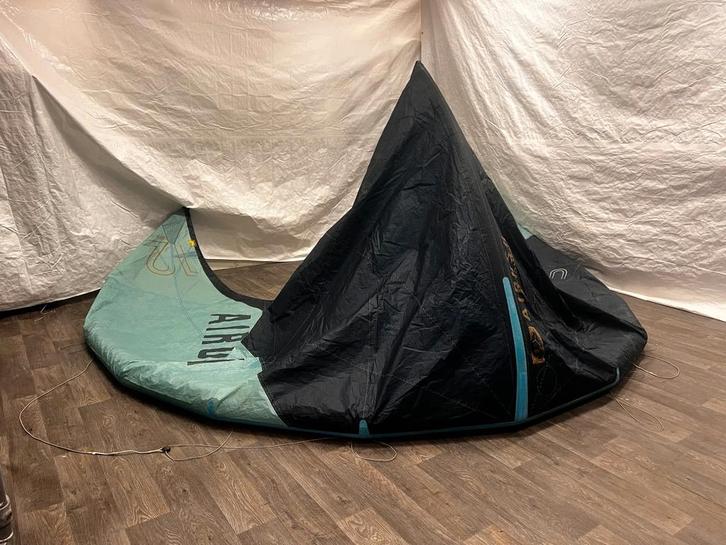 Airush Ultra 12m, Watersport en Boten, Kitesurfen, Gebruikt, Ophalen of Verzenden