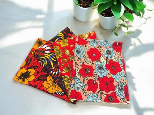 4 Fat quarters - Rode 1 Quiltstoffen / Patchwork stoffen - A, Hobby en Vrije tijd, Stoffen en Lappen, Nieuw, Ophalen of Verzenden