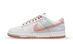 Nike Dunk Low Fossil Rose, Kleding | Heren, Schoenen, Nieuw