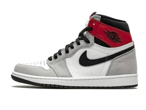 Air Jordan 1 Retro High OG Light Smoke Grey - Maat 42.5 EU, Kleding | Heren, Schoenen, Ophalen of Verzenden