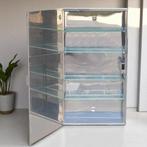 Kabinet - Medisch kast / badkamermeubel van design -