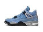 Air Jordan 4 Retro University Blue - Maat 39 EU, Kleding | Heren, Schoenen, Ophalen of Verzenden, Nieuw, Jordan