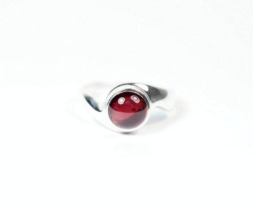 Granaat Ring/cabochon/nieuw- 4 g - (1), Verzamelen, Mineralen en Fossielen