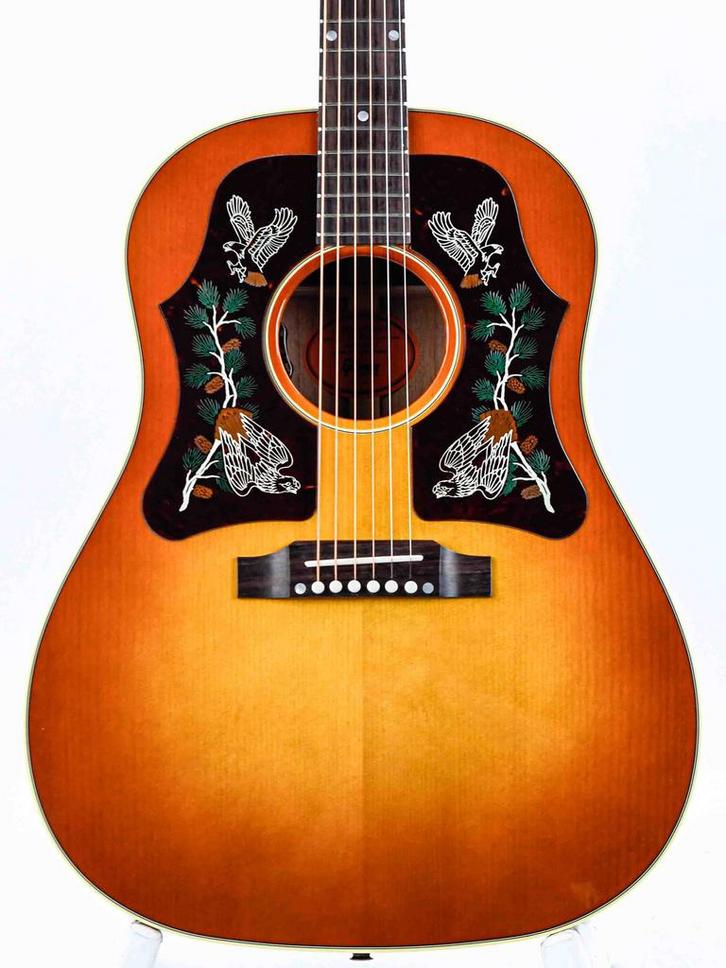 Gibson Margo Price J45 Heritage Cherry Sunburst, Muziek en Instrumenten, Snaarinstrumenten | Gitaren | Akoestisch, Western- of Steelstringgitaar