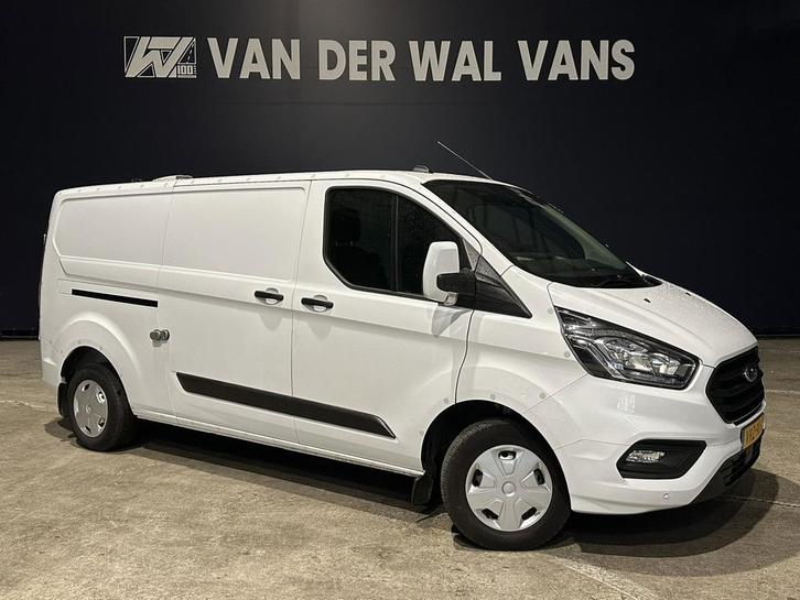 Ford Transit Custom 2.0 TDCI 130pk L2H1 Euro6 Airco | Camera, Auto's, Bestelauto's, Dealer onderhouden, Lease, Zwart, Handgeschakeld