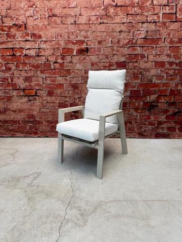 Sens Line outdoor tuinmeubelen : Luccio pump chair + tafel beschikbaar voor biedingen