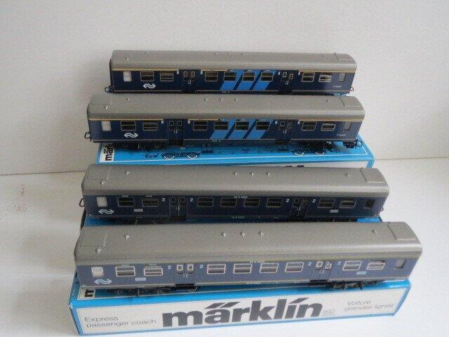 Märklin H0 - 4049/4117 - Modeltrein personenwagen (4) - Vier, Hobby en Vrije tijd, Modeltreinen | H0