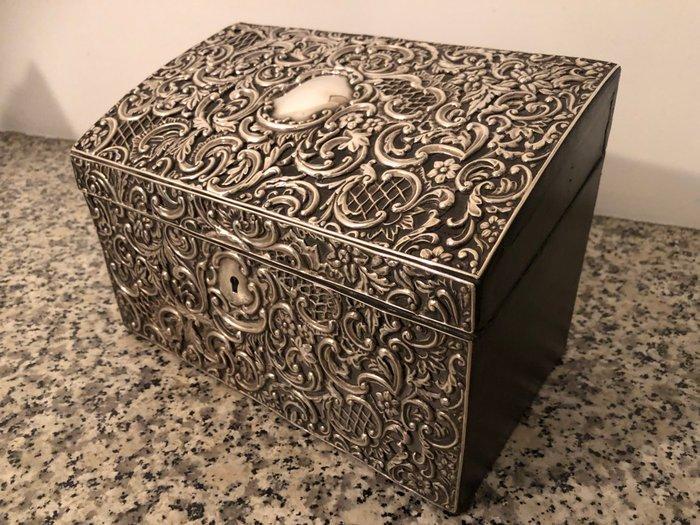 Henry Matthews - Kist - Zilver, Antiek en Kunst, Antiek | Goud en Zilver