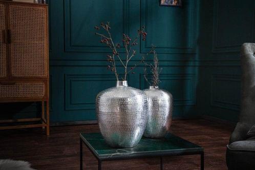 Elegante vazen set van 2 OOSTERSE 33cm zilver met de hand, Huis en Inrichting, Woonaccessoires | Vazen, Ophalen of Verzenden
