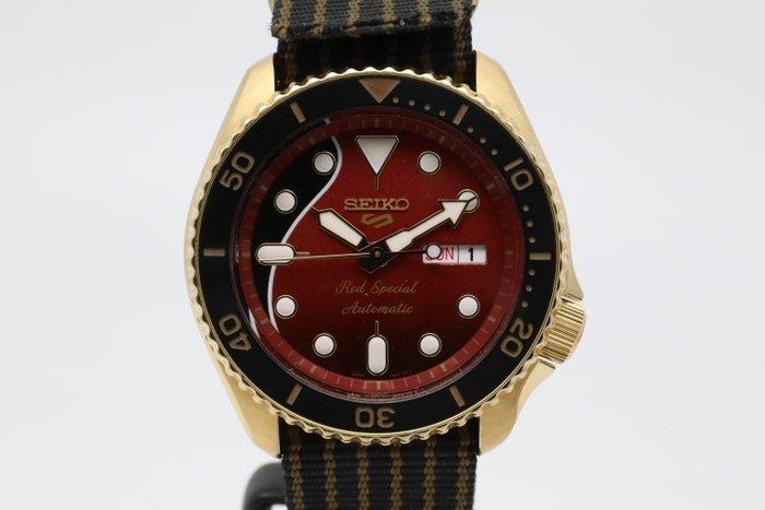 Seiko - Seiko 5 - SRPH80K1 | 4R36-12E0 | Brian May LE (MK, Sieraden, Tassen en Uiterlijk, Horloges | Antiek