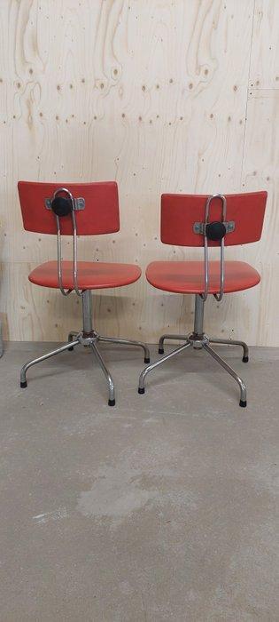 Stoel - Chroom - Twee Vintage opdraai stoelen, Antiek en Kunst, Kunst | Designobjecten
