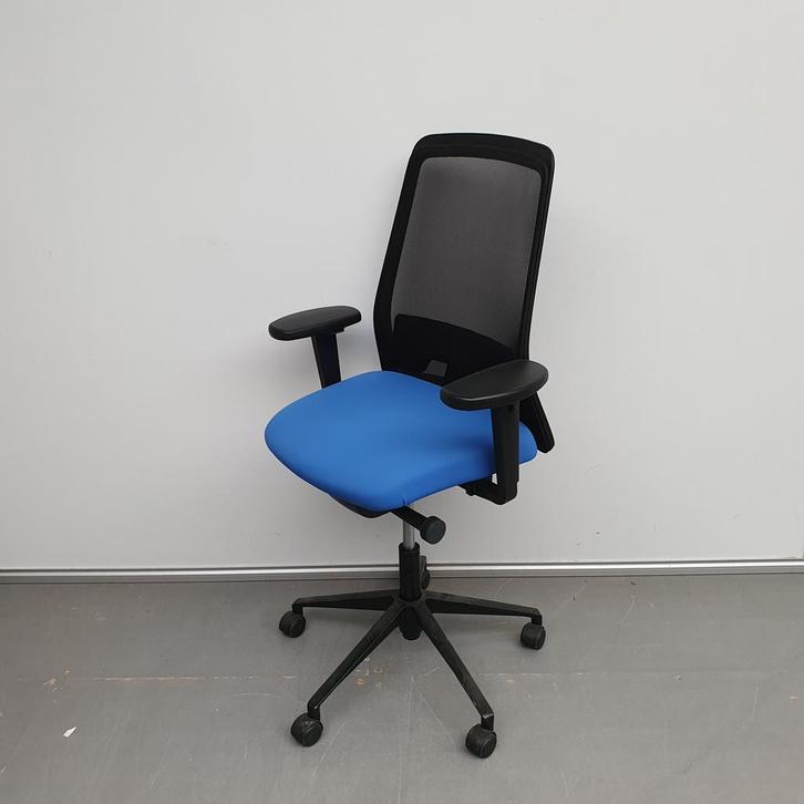Interstuhl Every bureaustoel met nieuwe gasveer - blauwe sto, Huis en Inrichting, Bureaustoelen, Ophalen of Verzenden
