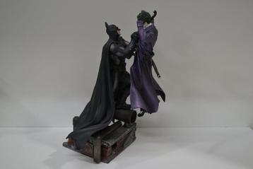 Batman Arkham Origins Collectors Edition figure beschikbaar voor biedingen