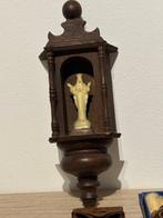 Lot van 53 medailles en religieuze voorwerpen (53) - Hout,