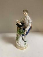 Meissen - Beeldje - 18cm Knabe mit Vogelnest um 1900