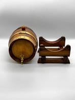 UNIQUE OF Antique Oak Brass Banded Wine Barrels , Hallmark., Antiek en Kunst