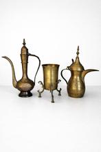 Decoratief ornament (3) - Oosterse partij - ibriks