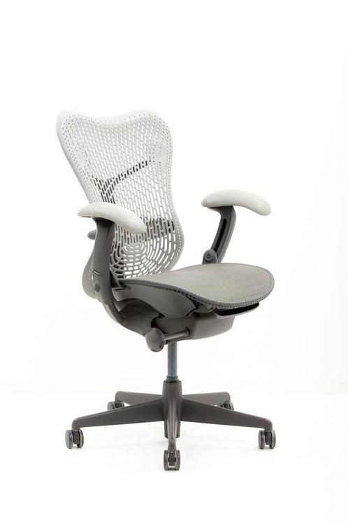 Herman Miller Mirra graphite shadow refurbished, Zakelijke goederen, Kantoor en Winkelinrichting | Kantoormeubilair en Inrichting