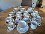 Drinkservies (29) - Beenderporselein - Royal albert divers, Antiek en Kunst